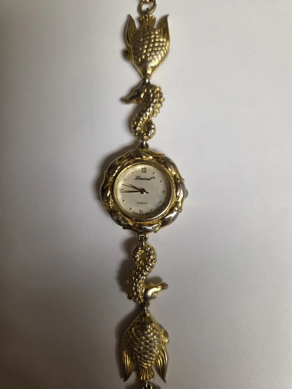 Lucoral elegant gold
